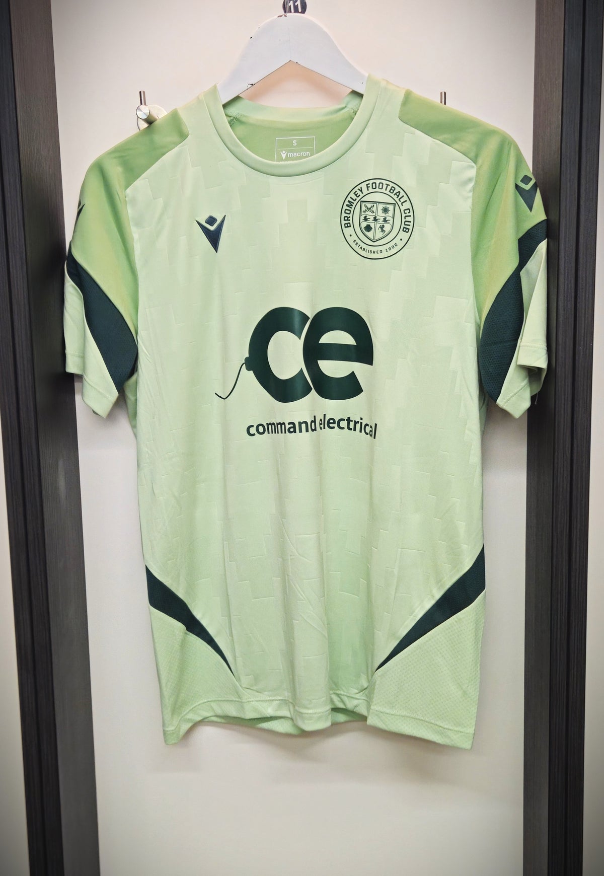 Bromley FC Training Tops